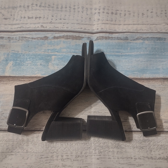 Vionic Black Blakely Peep Toe Wedge Bootie - Picture 6 of 8